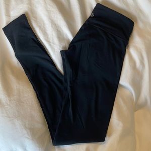 Size 2 Black Lululemon Full Length Wunder Unders